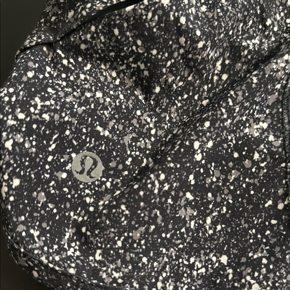Lululemon Black and White Speckled Shorts - Picture 3 of 4